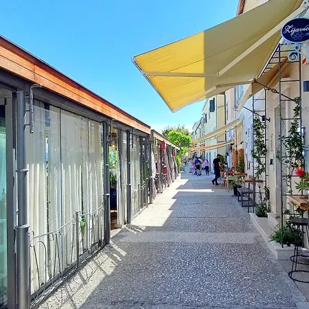 Amelia Apartamento