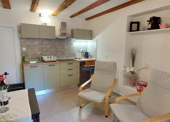 Amelia Apartman *